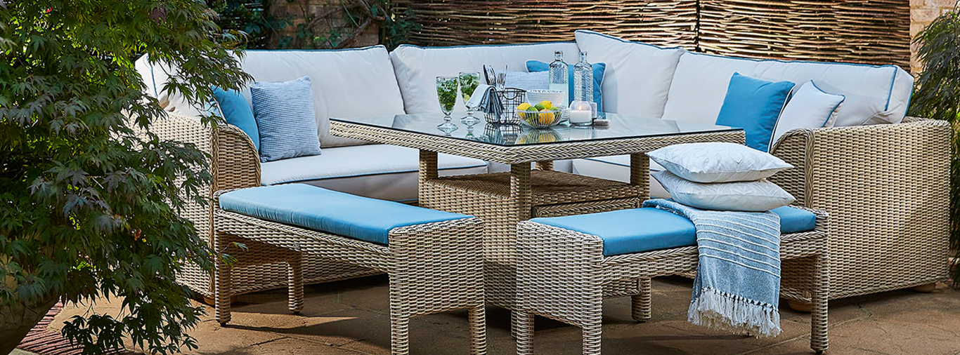 Hamilton Outdoor Suite by Daro