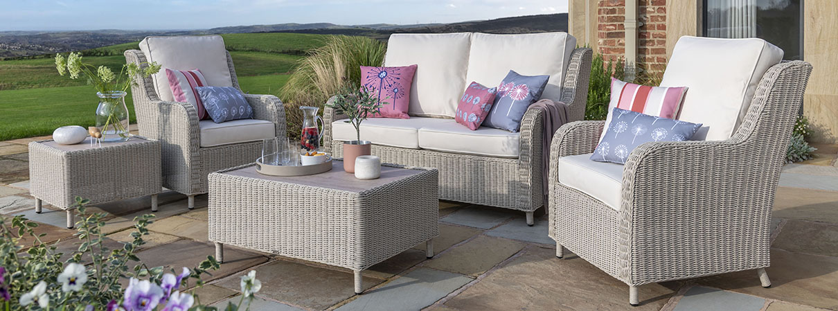 Santorini Vintage Lace Outdoor Suite by Daro